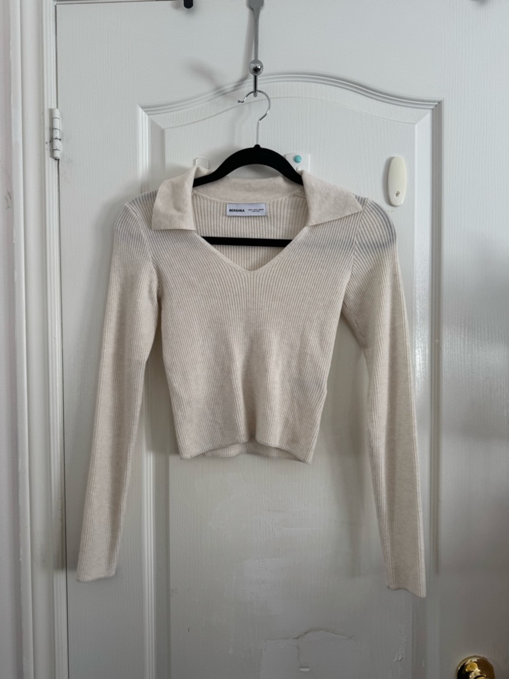 Bershka Ribbed Collared V-Neck Long Sleeve Top